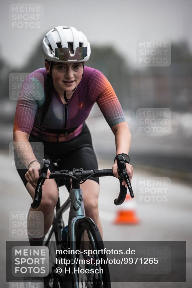16.08.2026 - KN Förde Triathlon 2026 H.Heesch http://msf.ph/oto/9971265 16.08.2026 09:58:58 Radfahren 138, 156, 174, 254 meine-sportfotos.de