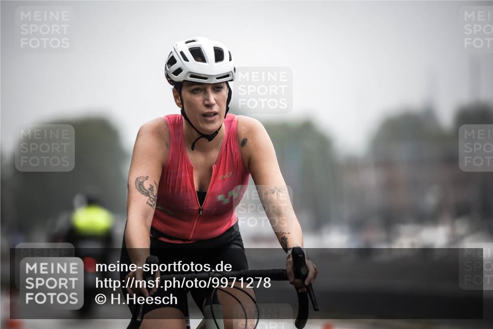 16.08.2026 - KN Förde Triathlon 2026 H.Heesch http://msf.ph/oto/9971278 16.08.2026 09:59:09 Radfahren 176, 188, 261, 805 meine-sportfotos.de