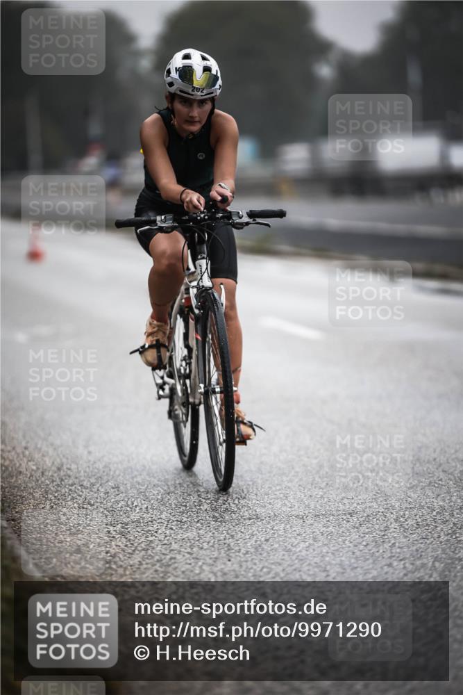 16.08.2026 - KN Förde Triathlon 2026 H.Heesch http://msf.ph/oto/9971290 16.08.2026 09:59:16 Radfahren 202 meine-sportfotos.de