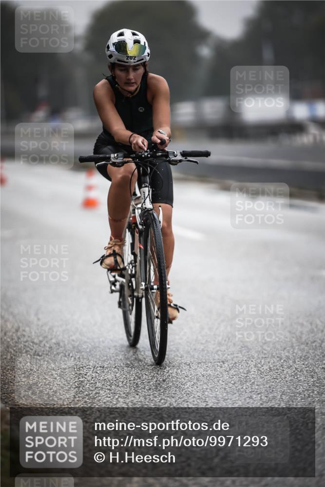 16.08.2026 - KN Förde Triathlon 2026 H.Heesch http://msf.ph/oto/9971293 16.08.2026 09:59:16 Radfahren 202 meine-sportfotos.de