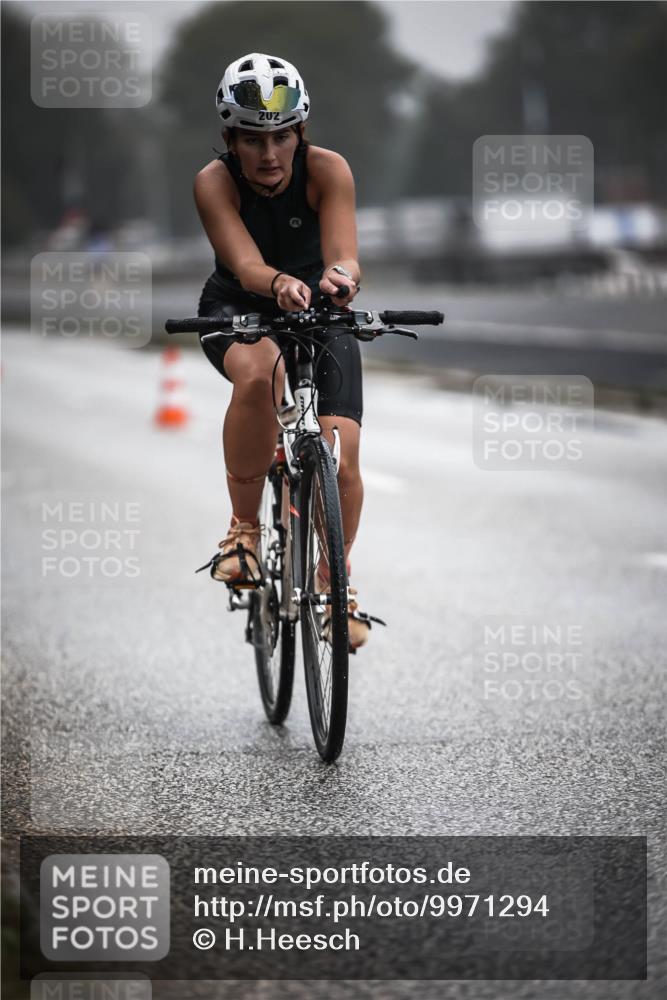 16.08.2026 - KN Förde Triathlon 2026 H.Heesch http://msf.ph/oto/9971294 16.08.2026 09:59:16 Radfahren 202 meine-sportfotos.de