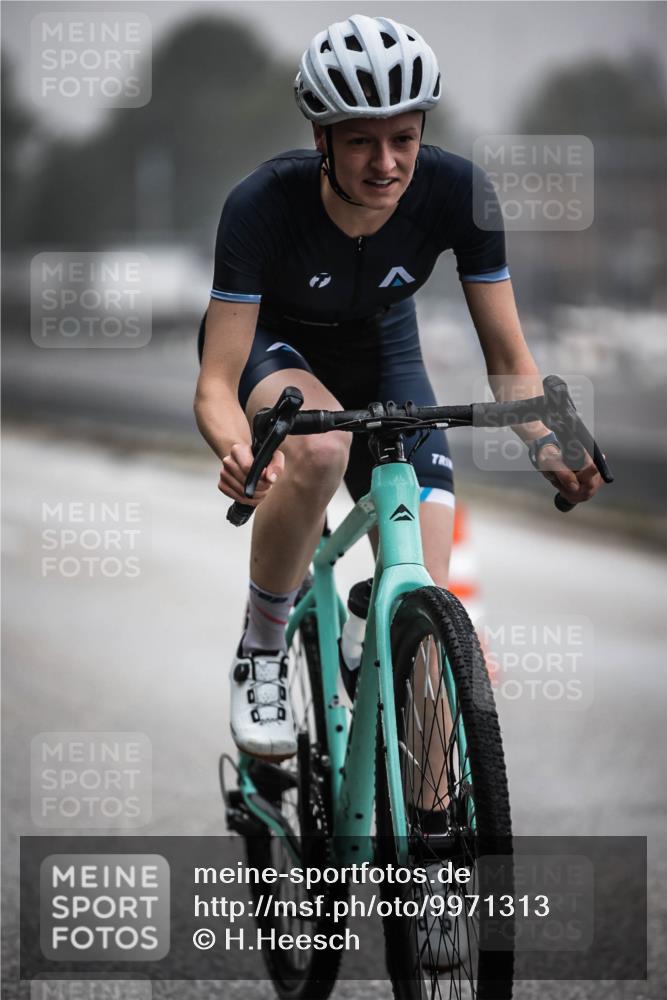 16.08.2026 - KN Förde Triathlon 2026 H.Heesch http://msf.ph/oto/9971313 16.08.2026 09:59:22 Radfahren 201, 268 meine-sportfotos.de