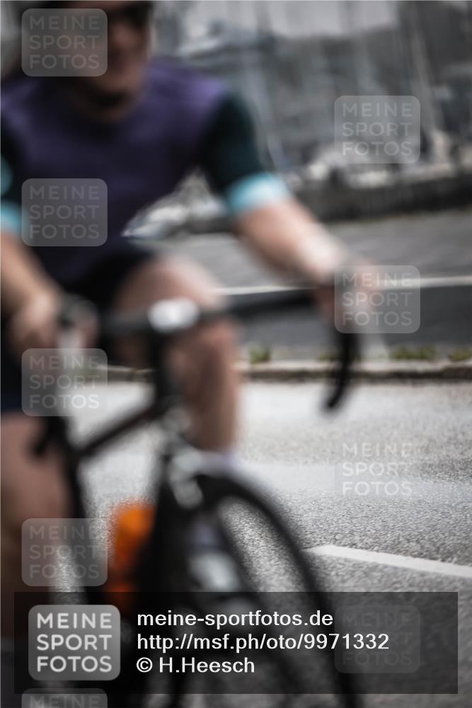 16.08.2026 - KN Förde Triathlon 2026 H.Heesch http://msf.ph/oto/9971332 16.08.2026 09:59:27 Radfahren 201, 230, 236, 268 meine-sportfotos.de