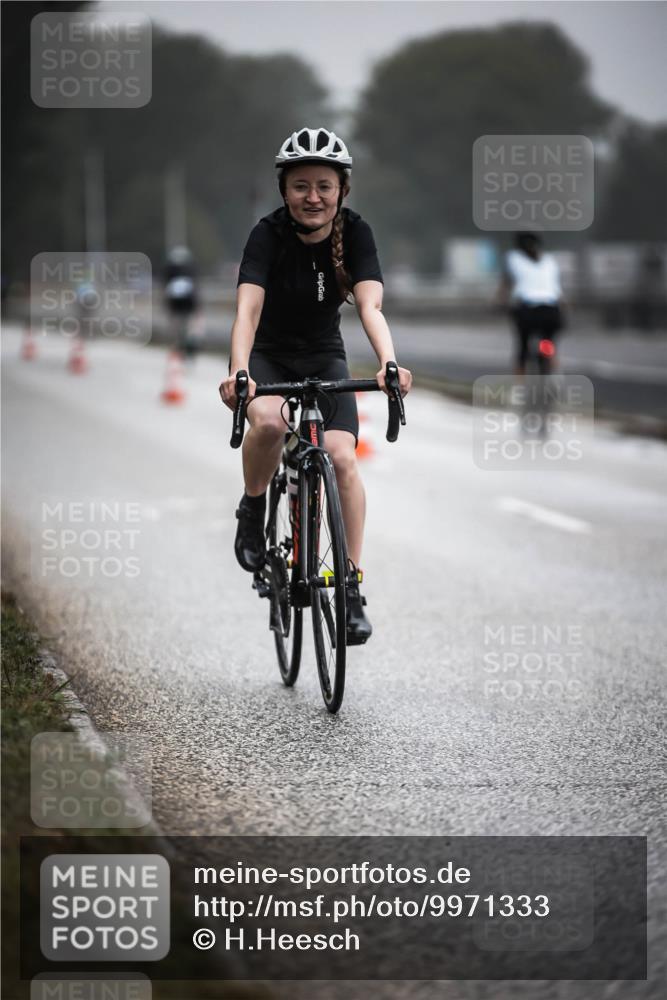16.08.2026 - KN Förde Triathlon 2026 H.Heesch http://msf.ph/oto/9971333 16.08.2026 09:59:40 Radfahren 183, 263 meine-sportfotos.de