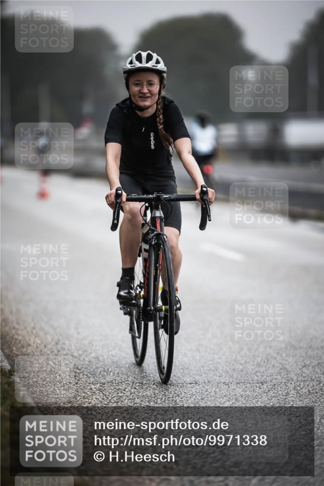 16.08.2026 - KN Förde Triathlon 2026 H.Heesch http://msf.ph/oto/9971338 16.08.2026 09:59:41 Radfahren 183, 263 meine-sportfotos.de