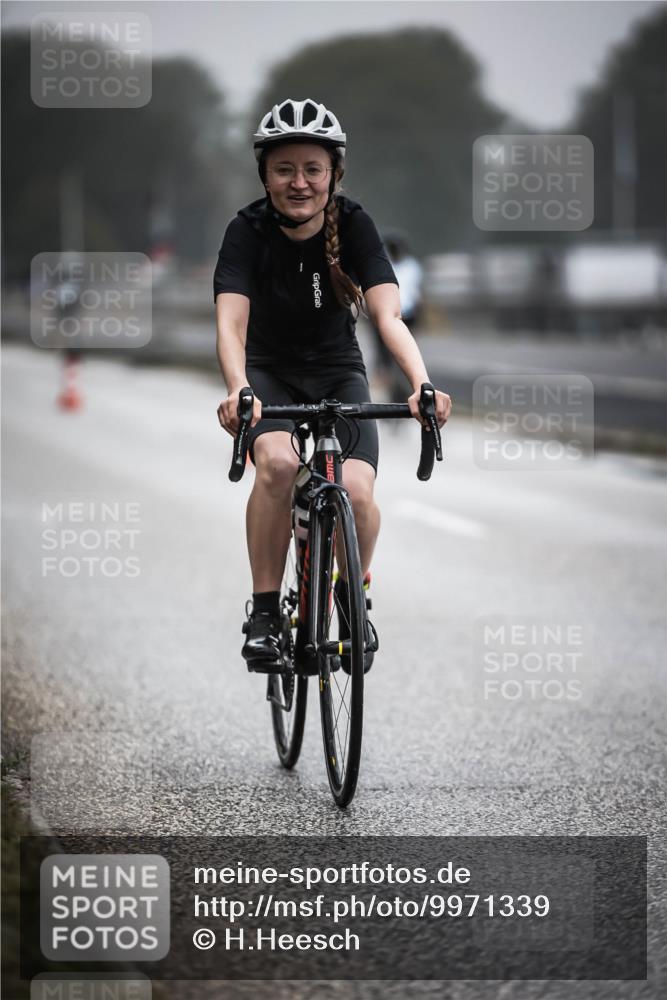 16.08.2026 - KN Förde Triathlon 2026 H.Heesch http://msf.ph/oto/9971339 16.08.2026 09:59:41 Radfahren 183, 263 meine-sportfotos.de