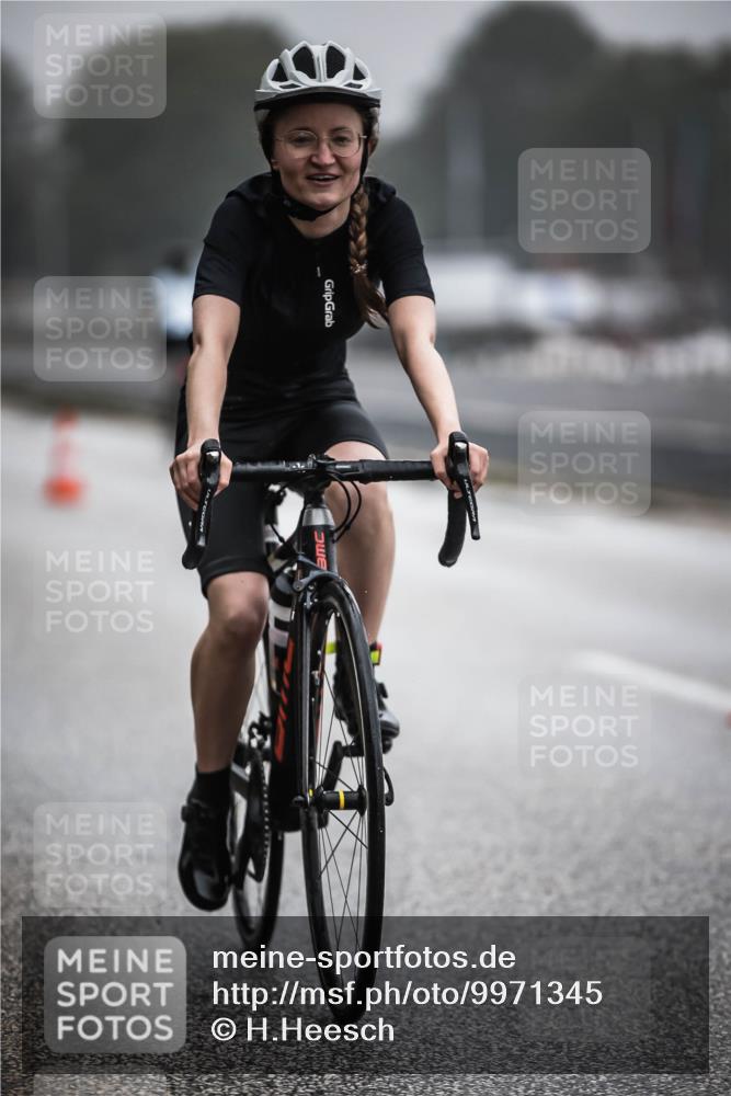 16.08.2026 - KN Förde Triathlon 2026 H.Heesch http://msf.ph/oto/9971345 16.08.2026 09:59:41 Radfahren 183, 263 meine-sportfotos.de
