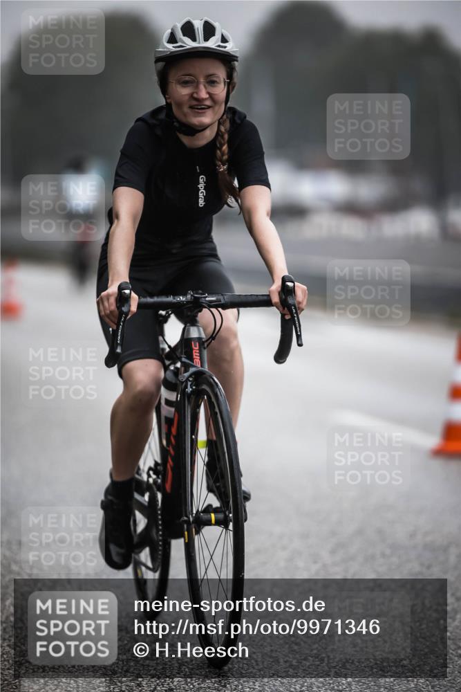 16.08.2026 - KN Förde Triathlon 2026 H.Heesch http://msf.ph/oto/9971346 16.08.2026 09:59:41 Radfahren 183, 263 meine-sportfotos.de