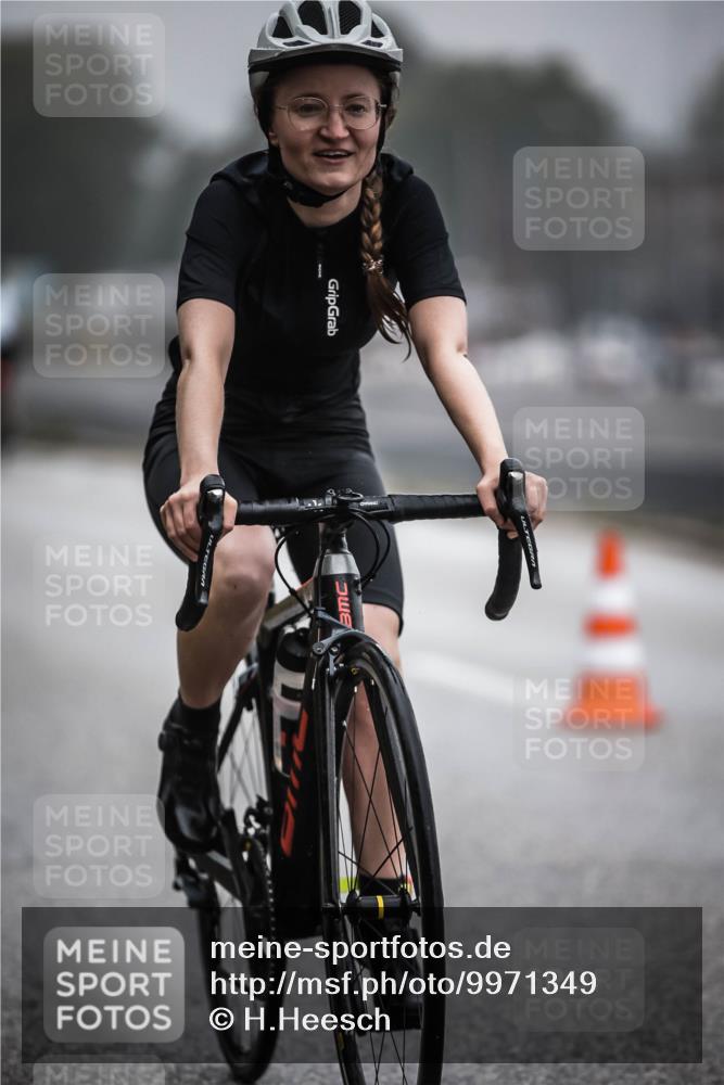 16.08.2026 - KN Förde Triathlon 2026 H.Heesch http://msf.ph/oto/9971349 16.08.2026 09:59:41 Radfahren 183, 263 meine-sportfotos.de