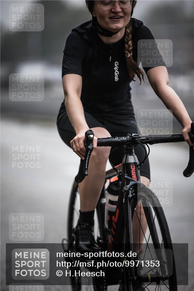 16.08.2026 - KN Förde Triathlon 2026 H.Heesch http://msf.ph/oto/9971353 16.08.2026 09:59:41 Radfahren 183, 263 meine-sportfotos.de