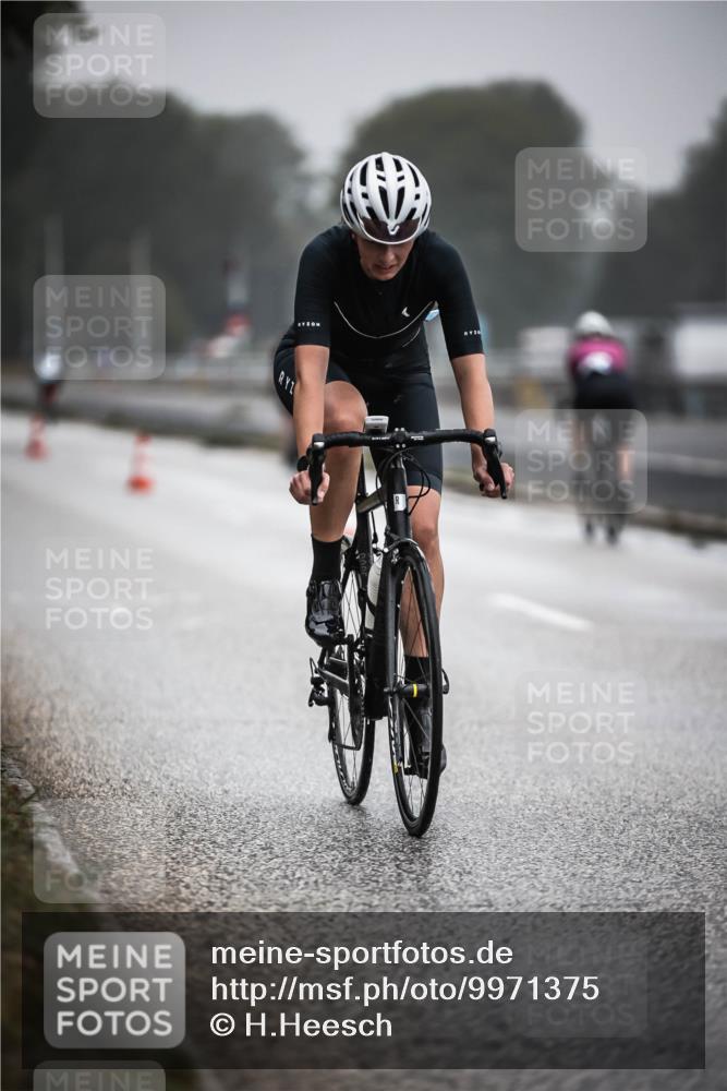 16.08.2026 - KN Förde Triathlon 2026 H.Heesch http://msf.ph/oto/9971375 16.08.2026 09:59:50 Radfahren 103, 266 meine-sportfotos.de