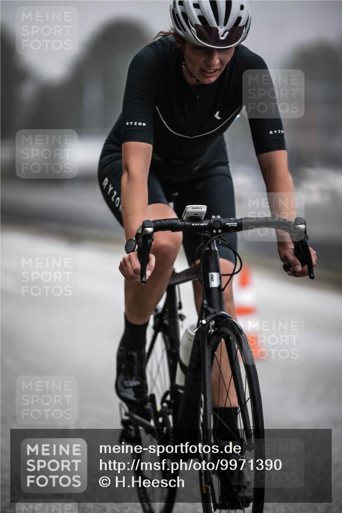 16.08.2026 - KN Förde Triathlon 2026 H.Heesch http://msf.ph/oto/9971390 16.08.2026 09:59:51 Radfahren 103, 266 meine-sportfotos.de