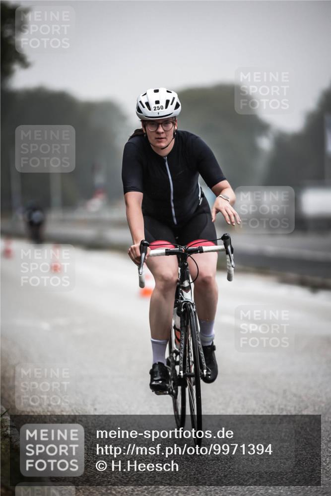 16.08.2026 - KN Förde Triathlon 2026 H.Heesch http://msf.ph/oto/9971394 16.08.2026 10:00:06 Radfahren 244, 250 meine-sportfotos.de