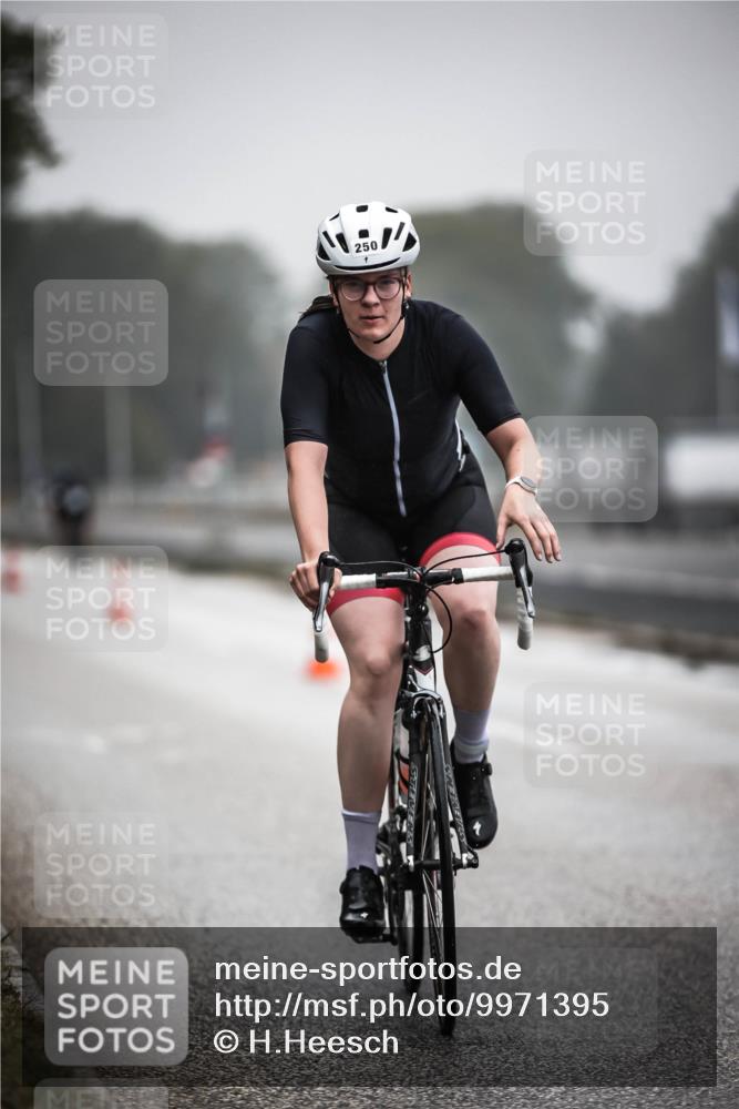 16.08.2026 - KN Förde Triathlon 2026 H.Heesch http://msf.ph/oto/9971395 16.08.2026 10:00:06 Radfahren 244, 250 meine-sportfotos.de