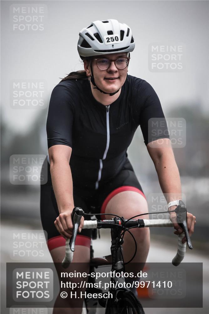 16.08.2026 - KN Förde Triathlon 2026 H.Heesch http://msf.ph/oto/9971410 16.08.2026 10:00:07 Radfahren 244, 250 meine-sportfotos.de
