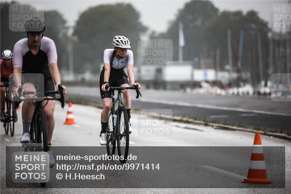 16.08.2026 - KN Förde Triathlon 2026 H.Heesch http://msf.ph/oto/9971414 16.08.2026 10:00:11 Radfahren 244 meine-sportfotos.de