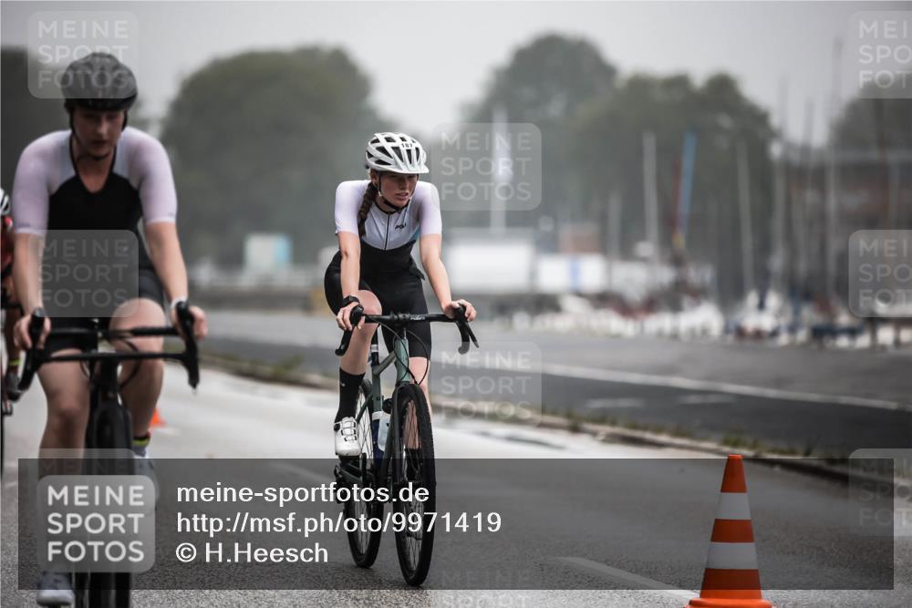 16.08.2026 - KN Förde Triathlon 2026 H.Heesch http://msf.ph/oto/9971419 16.08.2026 10:00:11 Radfahren 244 meine-sportfotos.de