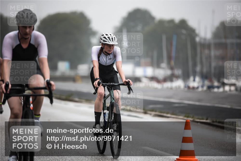16.08.2026 - KN Förde Triathlon 2026 H.Heesch http://msf.ph/oto/9971421 16.08.2026 10:00:11 Radfahren 244 meine-sportfotos.de