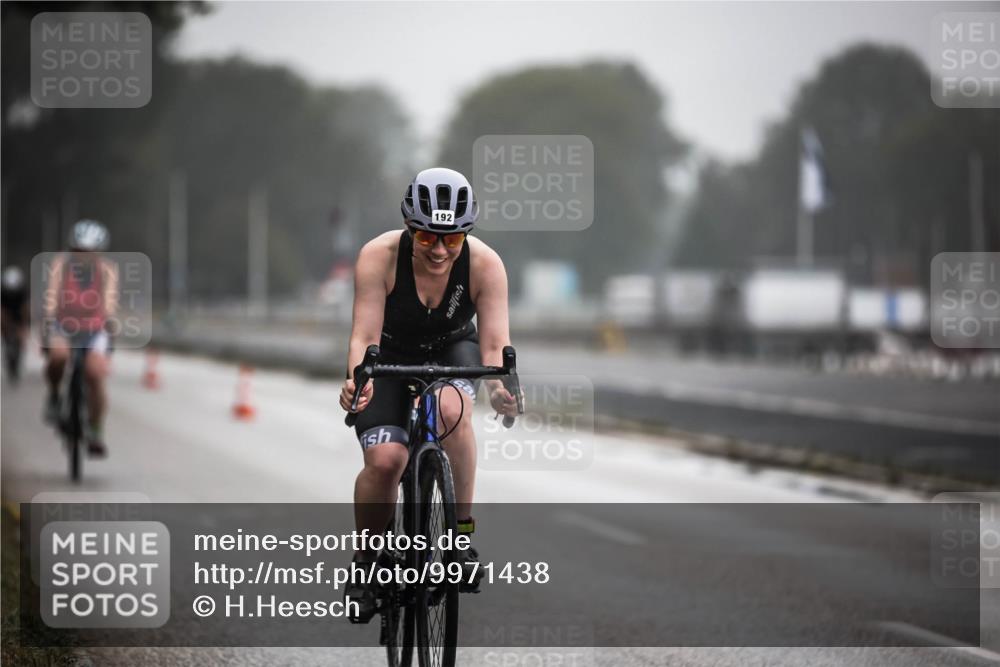 16.08.2026 - KN Förde Triathlon 2026 H.Heesch http://msf.ph/oto/9971438 16.08.2026 10:00:14 Radfahren 123, 215 meine-sportfotos.de