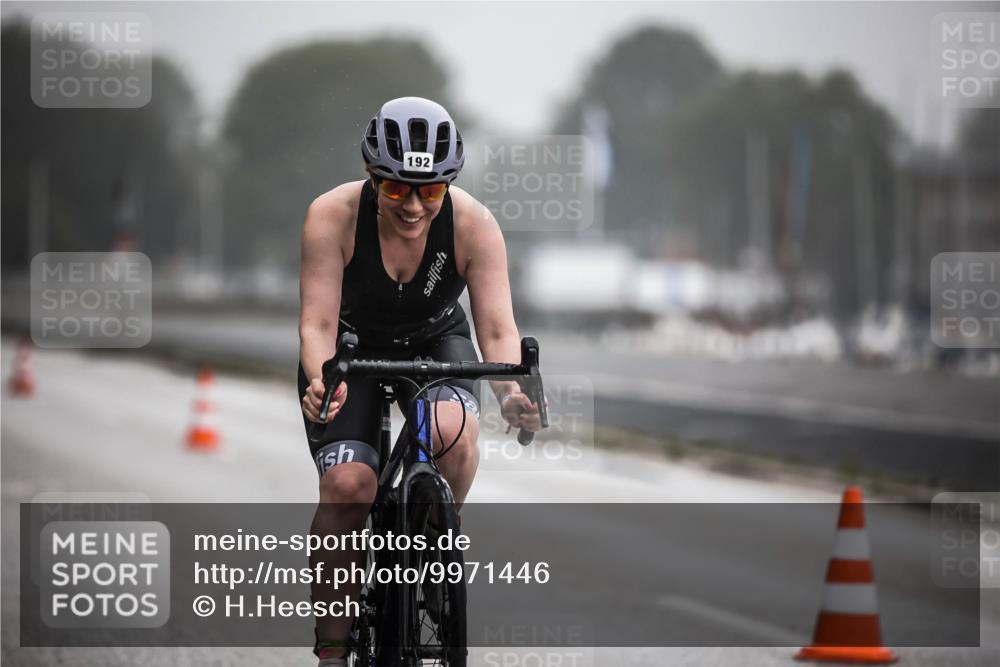 16.08.2026 - KN Förde Triathlon 2026 H.Heesch http://msf.ph/oto/9971446 16.08.2026 10:00:15 Radfahren 123, 215 meine-sportfotos.de