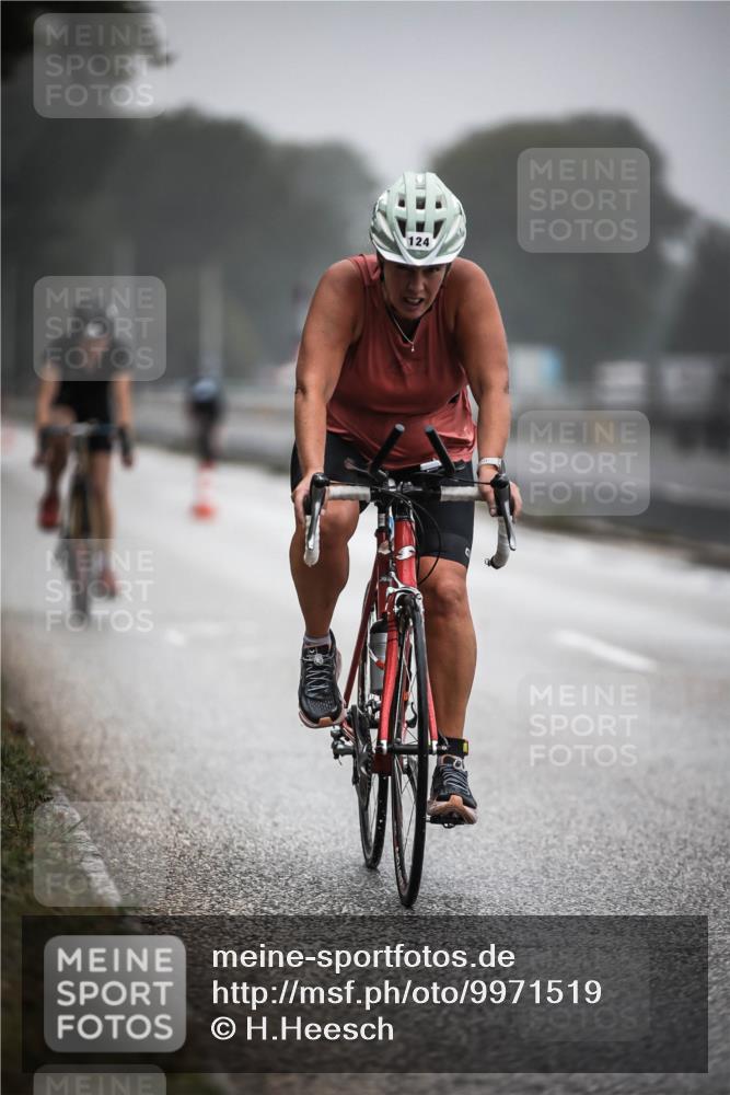 16.08.2026 - KN Förde Triathlon 2026 H.Heesch http://msf.ph/oto/9971519 16.08.2026 10:00:31 Radfahren 184 meine-sportfotos.de