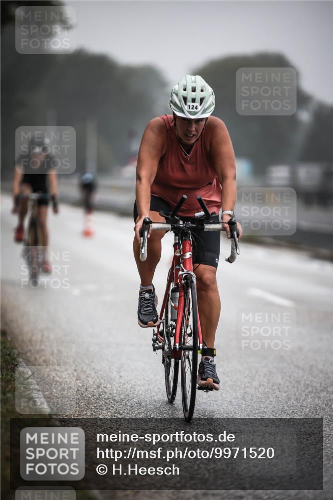 16.08.2026 - KN Förde Triathlon 2026 H.Heesch http://msf.ph/oto/9971520 16.08.2026 10:00:31 Radfahren 184 meine-sportfotos.de