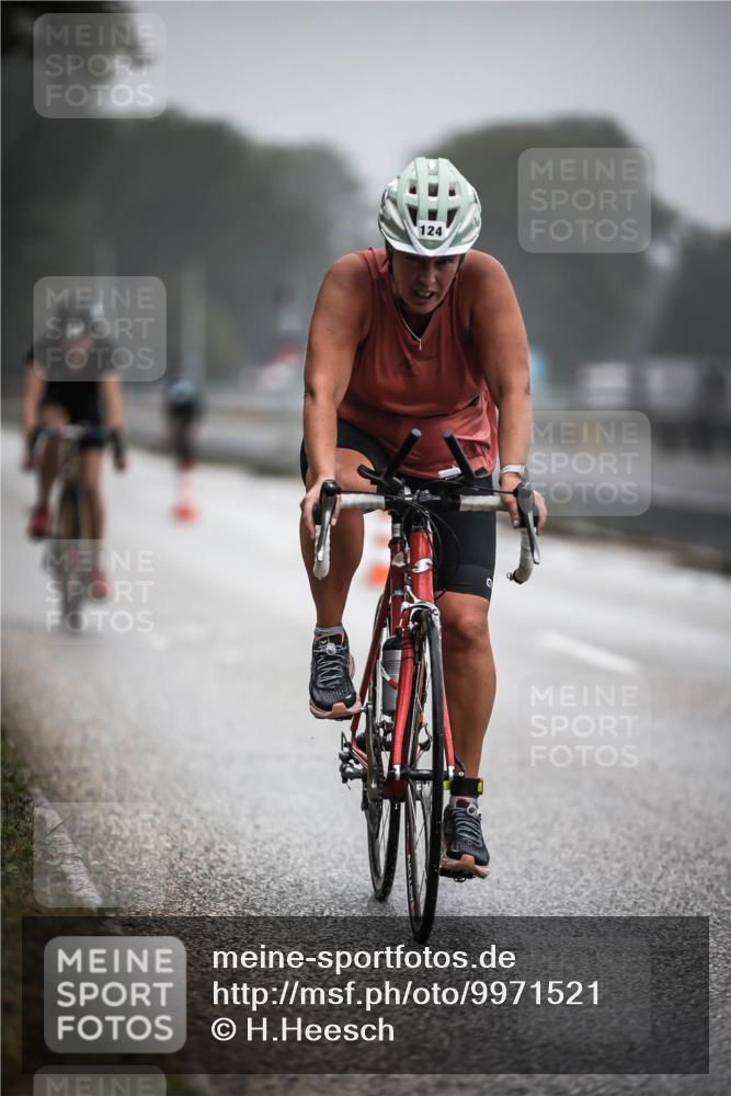 16.08.2026 - KN Förde Triathlon 2026 H.Heesch http://msf.ph/oto/9971521 16.08.2026 10:00:31 Radfahren 184 meine-sportfotos.de
