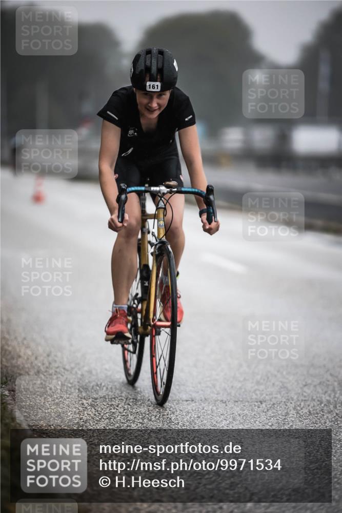 16.08.2026 - KN Förde Triathlon 2026 H.Heesch http://msf.ph/oto/9971534 16.08.2026 10:00:33 Radfahren 168 meine-sportfotos.de