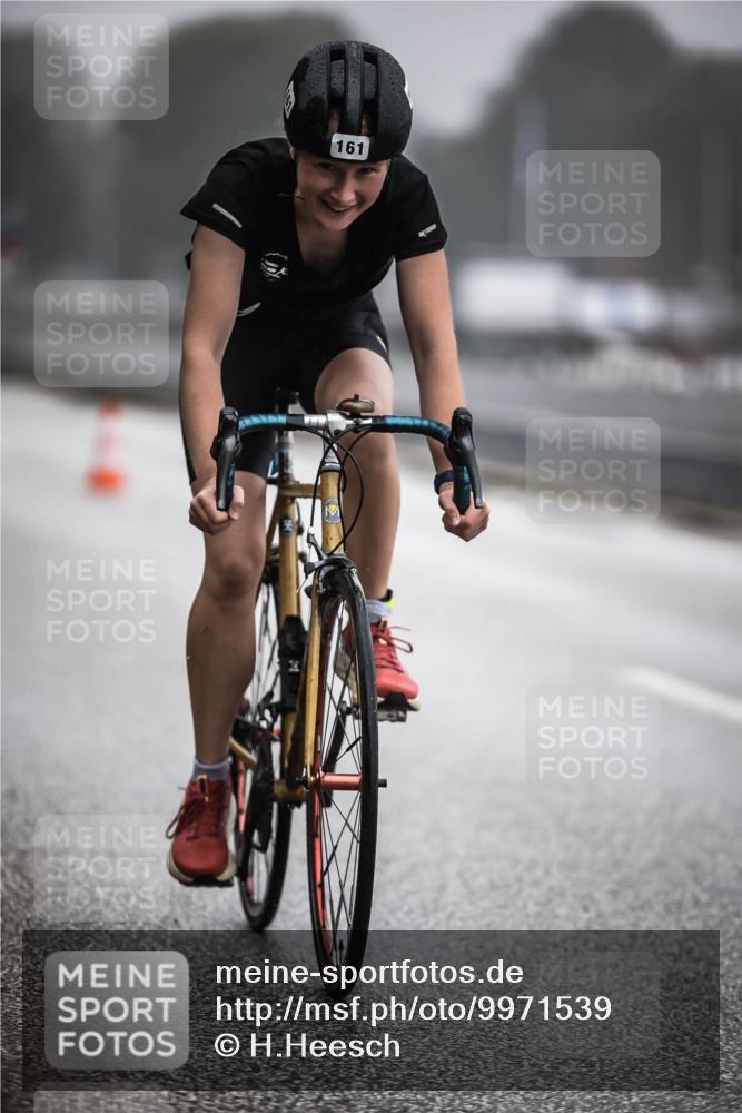 16.08.2026 - KN Förde Triathlon 2026 H.Heesch http://msf.ph/oto/9971539 16.08.2026 10:00:33 Radfahren 168 meine-sportfotos.de