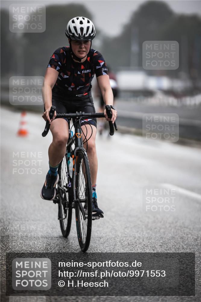 16.08.2026 - KN Förde Triathlon 2026 H.Heesch http://msf.ph/oto/9971553 16.08.2026 10:00:44 Radfahren 200, 242, 246, 248 meine-sportfotos.de