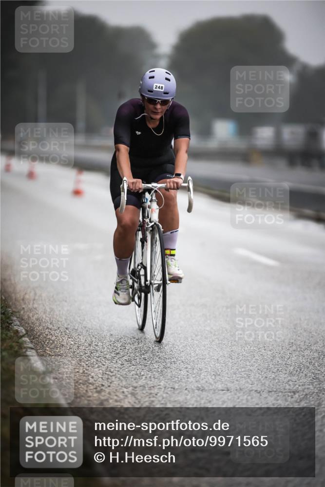 16.08.2026 - KN Förde Triathlon 2026 H.Heesch http://msf.ph/oto/9971565 16.08.2026 10:00:46 Radfahren 200, 242, 246, 248 meine-sportfotos.de