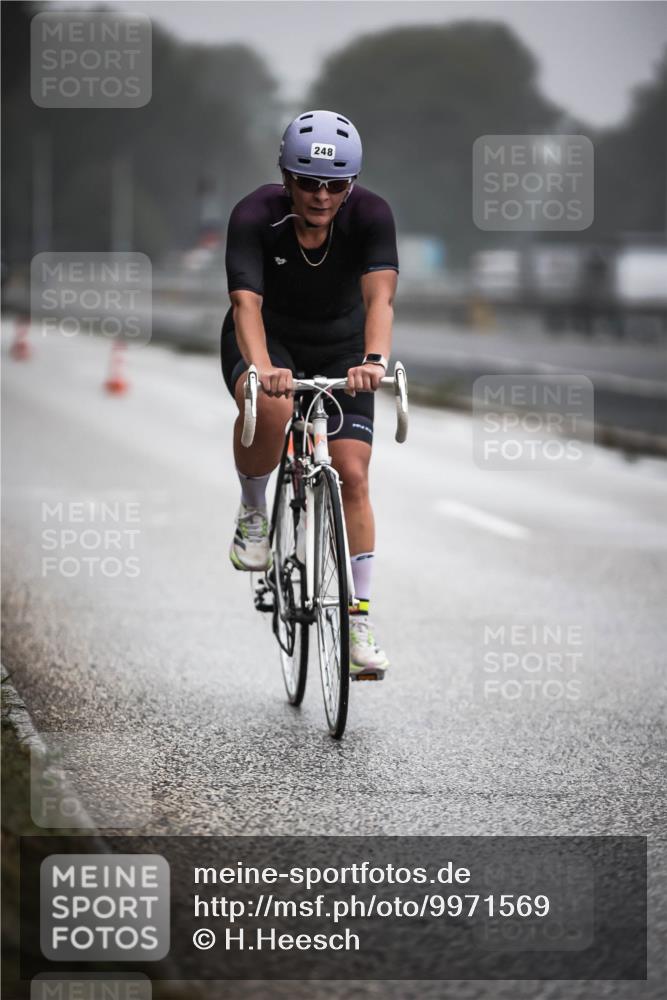 16.08.2026 - KN Förde Triathlon 2026 H.Heesch http://msf.ph/oto/9971569 16.08.2026 10:00:47 Radfahren 200, 246, 248 meine-sportfotos.de