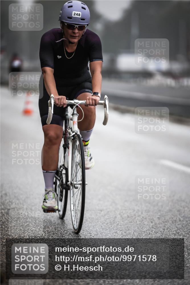 16.08.2026 - KN Förde Triathlon 2026 H.Heesch http://msf.ph/oto/9971578 16.08.2026 10:00:47 Radfahren 200, 246, 248 meine-sportfotos.de