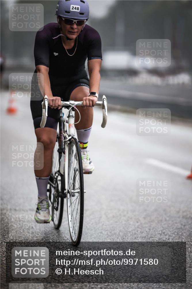 16.08.2026 - KN Förde Triathlon 2026 H.Heesch http://msf.ph/oto/9971580 16.08.2026 10:00:47 Radfahren 200, 246, 248 meine-sportfotos.de