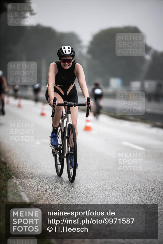 16.08.2026 - KN Förde Triathlon 2026 H.Heesch http://msf.ph/oto/9971587 16.08.2026 10:00:56 Radfahren 228, 238, 243 meine-sportfotos.de