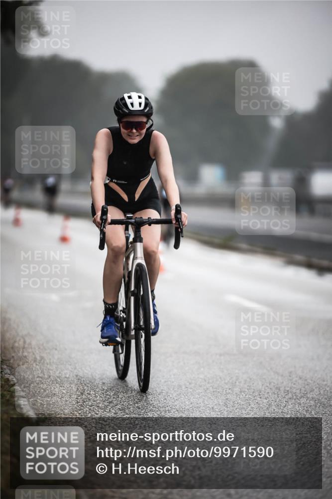 16.08.2026 - KN Förde Triathlon 2026 H.Heesch http://msf.ph/oto/9971590 16.08.2026 10:00:56 Radfahren 228, 238, 243 meine-sportfotos.de