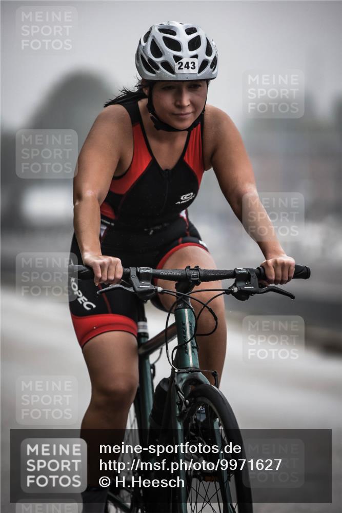 16.08.2026 - KN Förde Triathlon 2026 H.Heesch http://msf.ph/oto/9971627 16.08.2026 10:01:00 Radfahren 228, 238, 243 meine-sportfotos.de