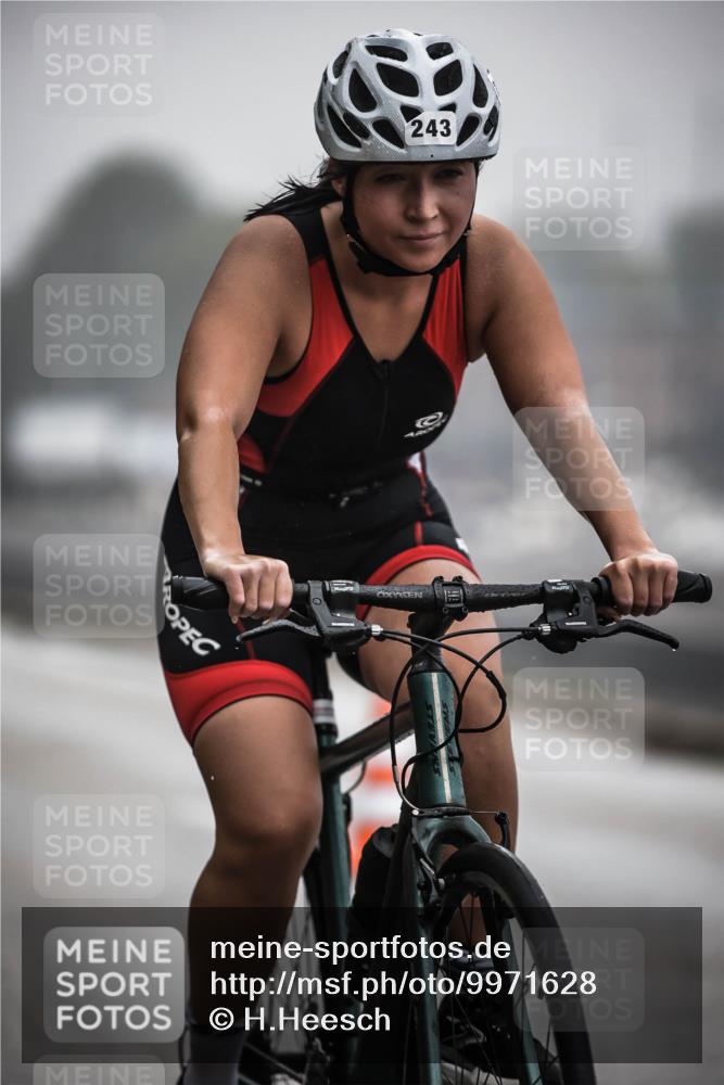 16.08.2026 - KN Förde Triathlon 2026 H.Heesch http://msf.ph/oto/9971628 16.08.2026 10:01:00 Radfahren 228, 238, 243 meine-sportfotos.de