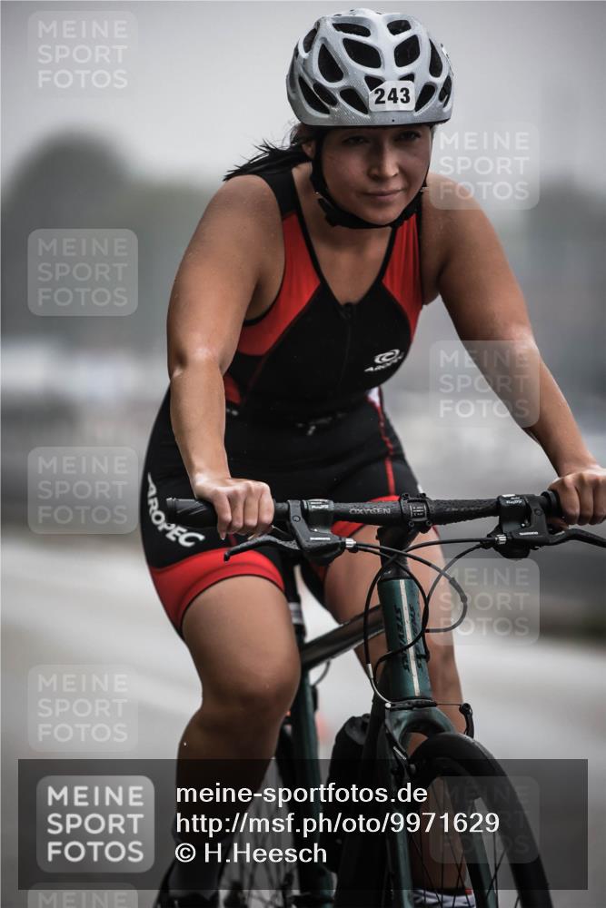 16.08.2026 - KN Förde Triathlon 2026 H.Heesch http://msf.ph/oto/9971629 16.08.2026 10:01:00 Radfahren 228, 238, 243 meine-sportfotos.de