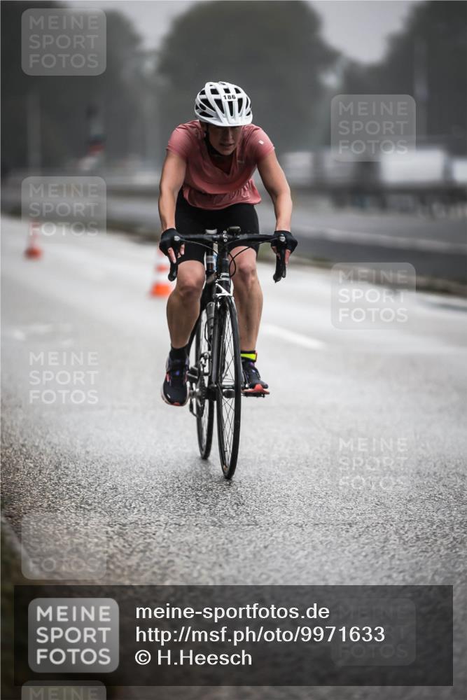 16.08.2026 - KN Förde Triathlon 2026 H.Heesch http://msf.ph/oto/9971633 16.08.2026 10:01:02 Radfahren 212, 243 meine-sportfotos.de