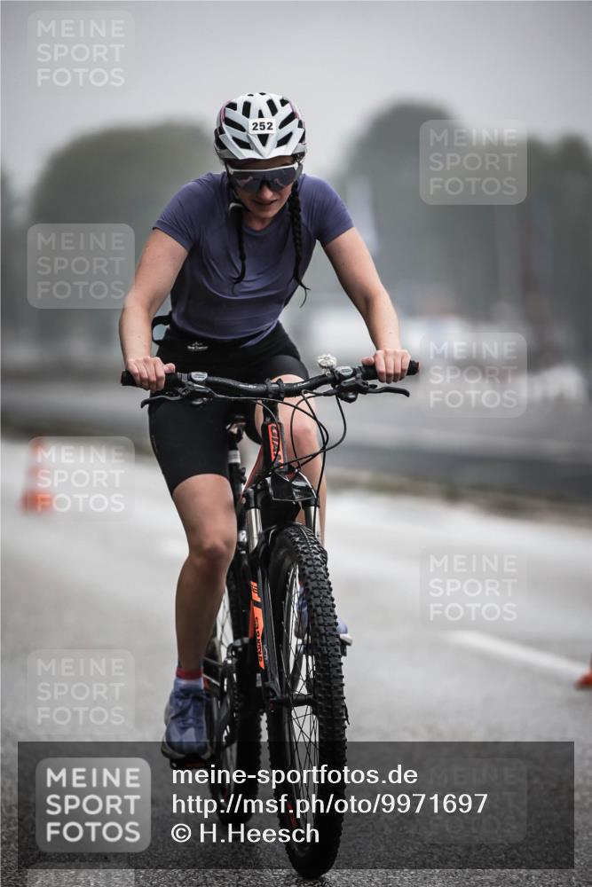 16.08.2026 - KN Förde Triathlon 2026 H.Heesch http://msf.ph/oto/9971697 16.08.2026 10:01:24 Radfahren 217, 252 meine-sportfotos.de