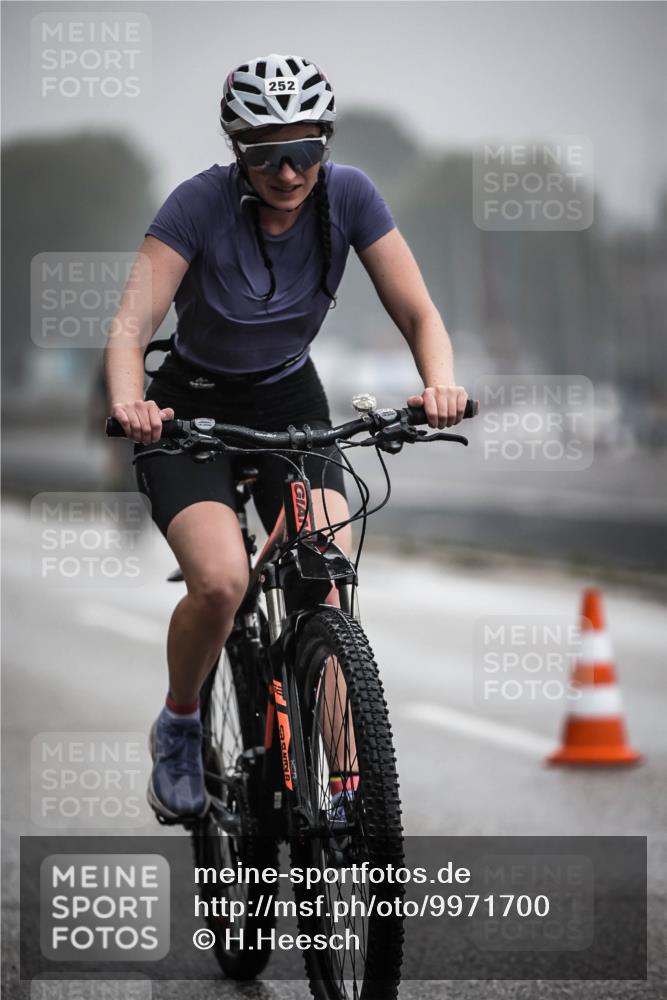 16.08.2026 - KN Förde Triathlon 2026 H.Heesch http://msf.ph/oto/9971700 16.08.2026 10:01:24 Radfahren 217, 252 meine-sportfotos.de