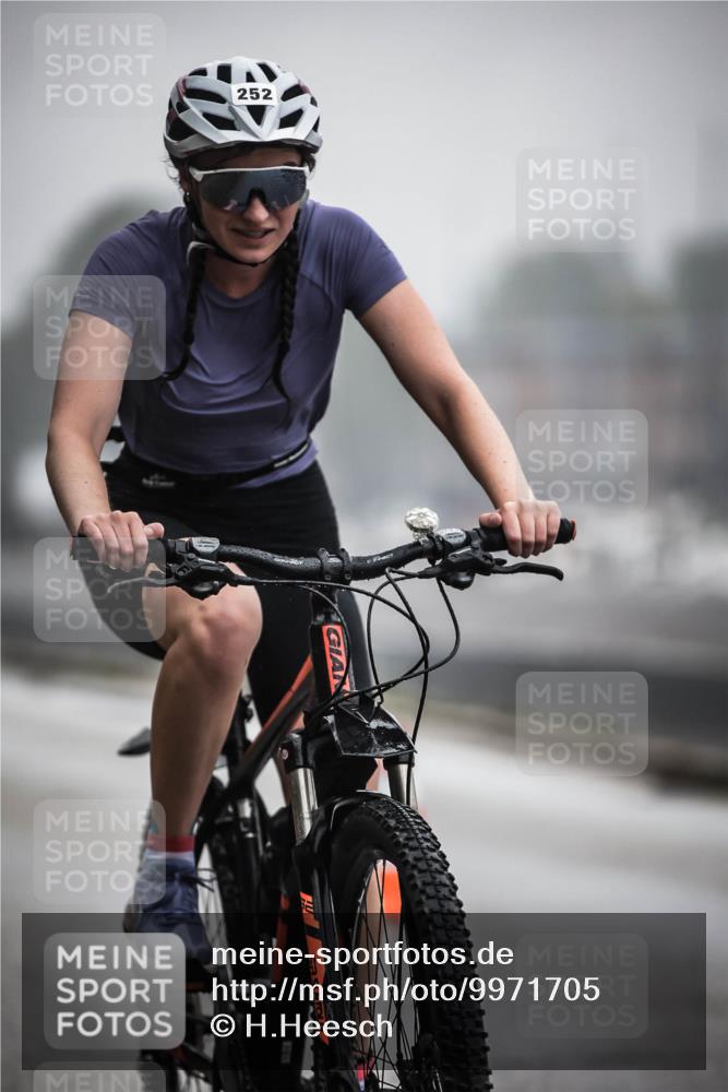 16.08.2026 - KN Förde Triathlon 2026 H.Heesch http://msf.ph/oto/9971705 16.08.2026 10:01:25 Radfahren 217, 252 meine-sportfotos.de