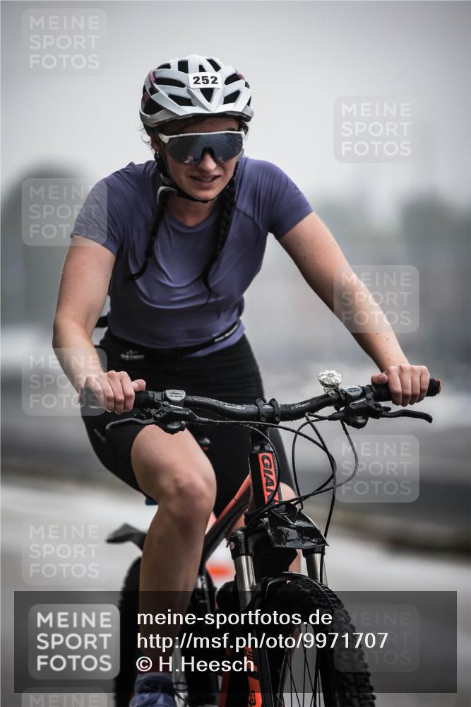 16.08.2026 - KN Förde Triathlon 2026 H.Heesch http://msf.ph/oto/9971707 16.08.2026 10:01:25 Radfahren 217, 252 meine-sportfotos.de