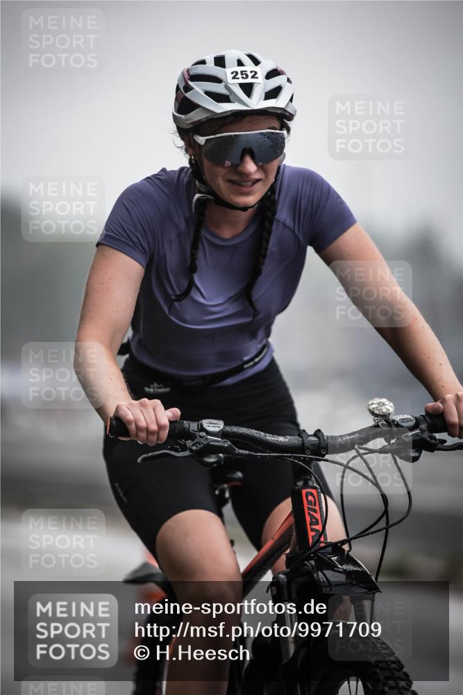 16.08.2026 - KN Förde Triathlon 2026 H.Heesch http://msf.ph/oto/9971709 16.08.2026 10:01:25 Radfahren 217, 252 meine-sportfotos.de