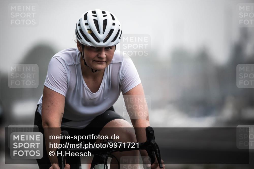 16.08.2026 - KN Förde Triathlon 2026 H.Heesch http://msf.ph/oto/9971721 16.08.2026 10:01:33 Radfahren 163, 191, 194 meine-sportfotos.de