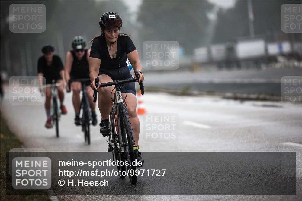16.08.2026 - KN Förde Triathlon 2026 H.Heesch http://msf.ph/oto/9971727 16.08.2026 10:01:36 Radfahren 163, 191, 239, 255 meine-sportfotos.de