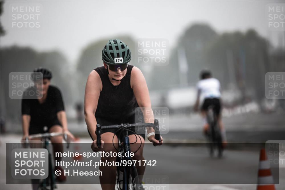 16.08.2026 - KN Förde Triathlon 2026 H.Heesch http://msf.ph/oto/9971742 16.08.2026 10:01:38 Radfahren 163, 191, 239, 245, 255 meine-sportfotos.de