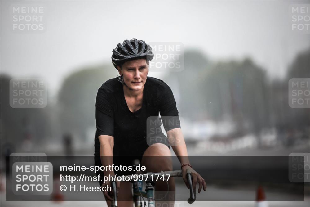 16.08.2026 - KN Förde Triathlon 2026 H.Heesch http://msf.ph/oto/9971747 16.08.2026 10:01:39 Radfahren 191, 239, 245, 255 meine-sportfotos.de