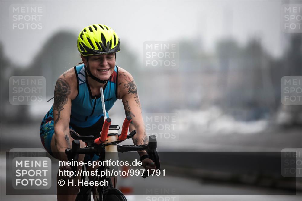 16.08.2026 - KN Förde Triathlon 2026 H.Heesch http://msf.ph/oto/9971791 16.08.2026 10:01:59 Radfahren 171 meine-sportfotos.de
